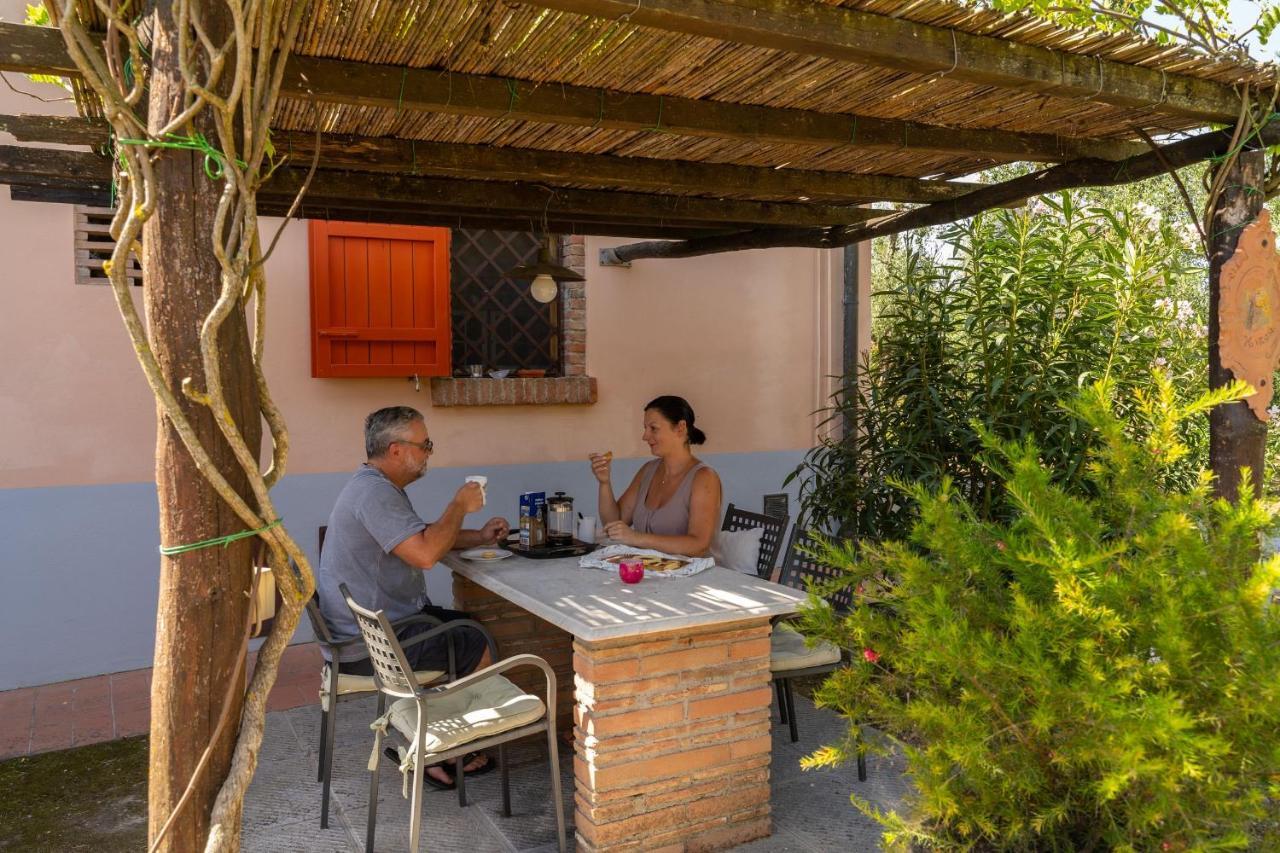 Agriturismo Canale Peccioli Εξωτερικό φωτογραφία